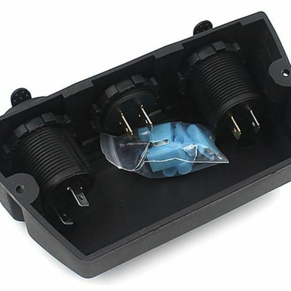 Marine 12V Car-Boat-RV-ATV  Power Socket + Voltmeter + Dual USB Charger - Picture 4 of 4